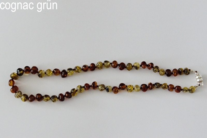 Image of Amberstyle Bernsteinkette cognac grün 32cm mit Magnetverschluss