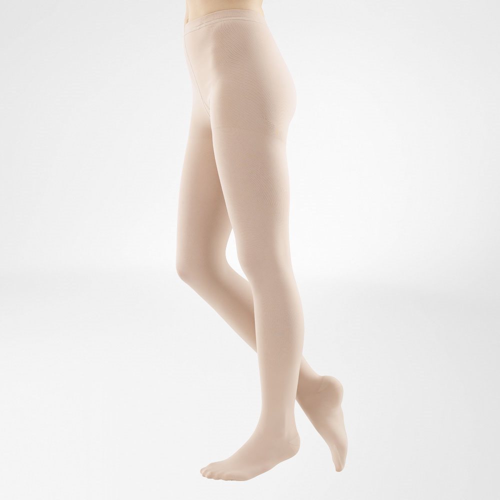 Image of Bauerfeind VenoTrain Soft Kkl2 AT L normal/long geschlossene Fussspitze creme