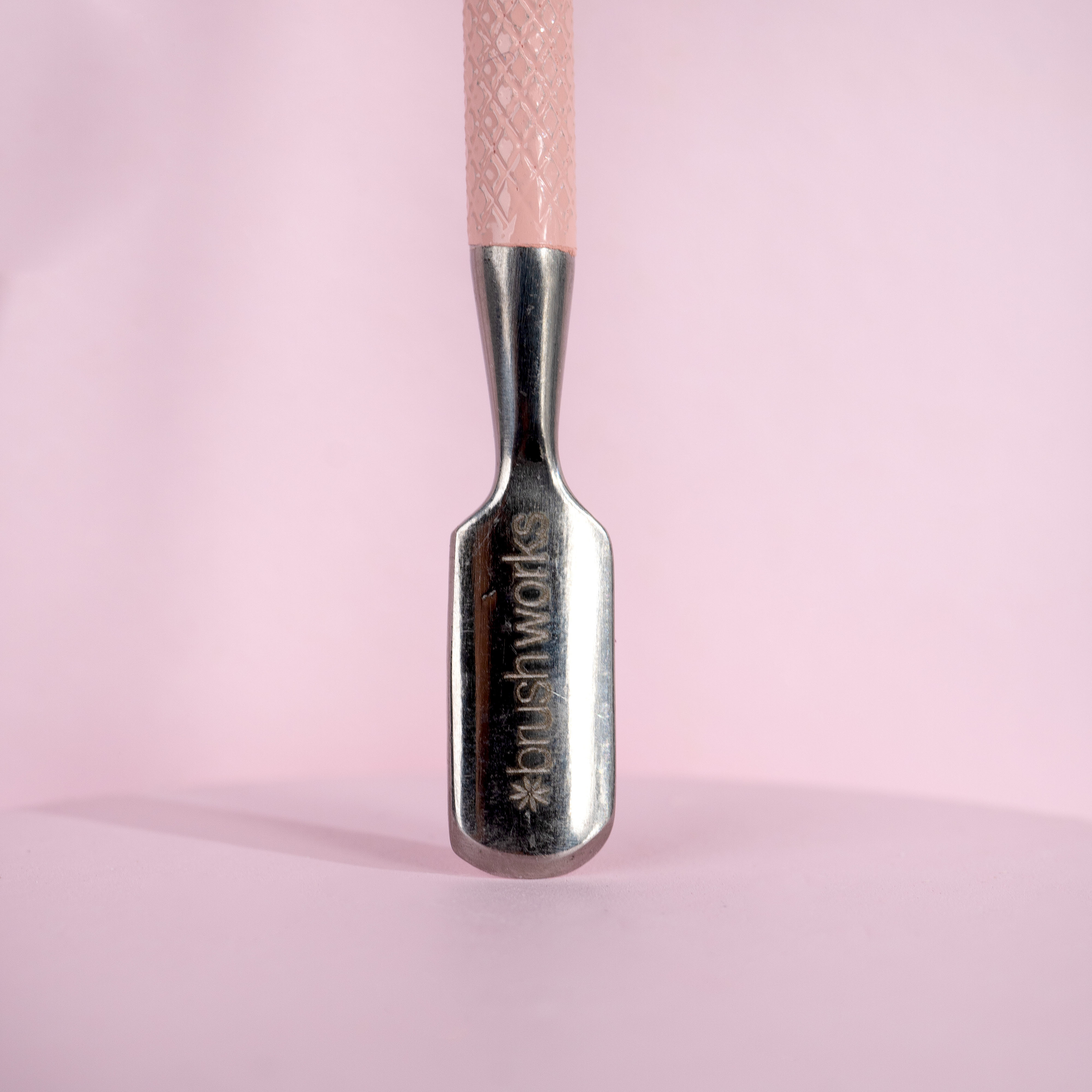 BRUSHWORKS cuticle pusher, image 5 sur 5