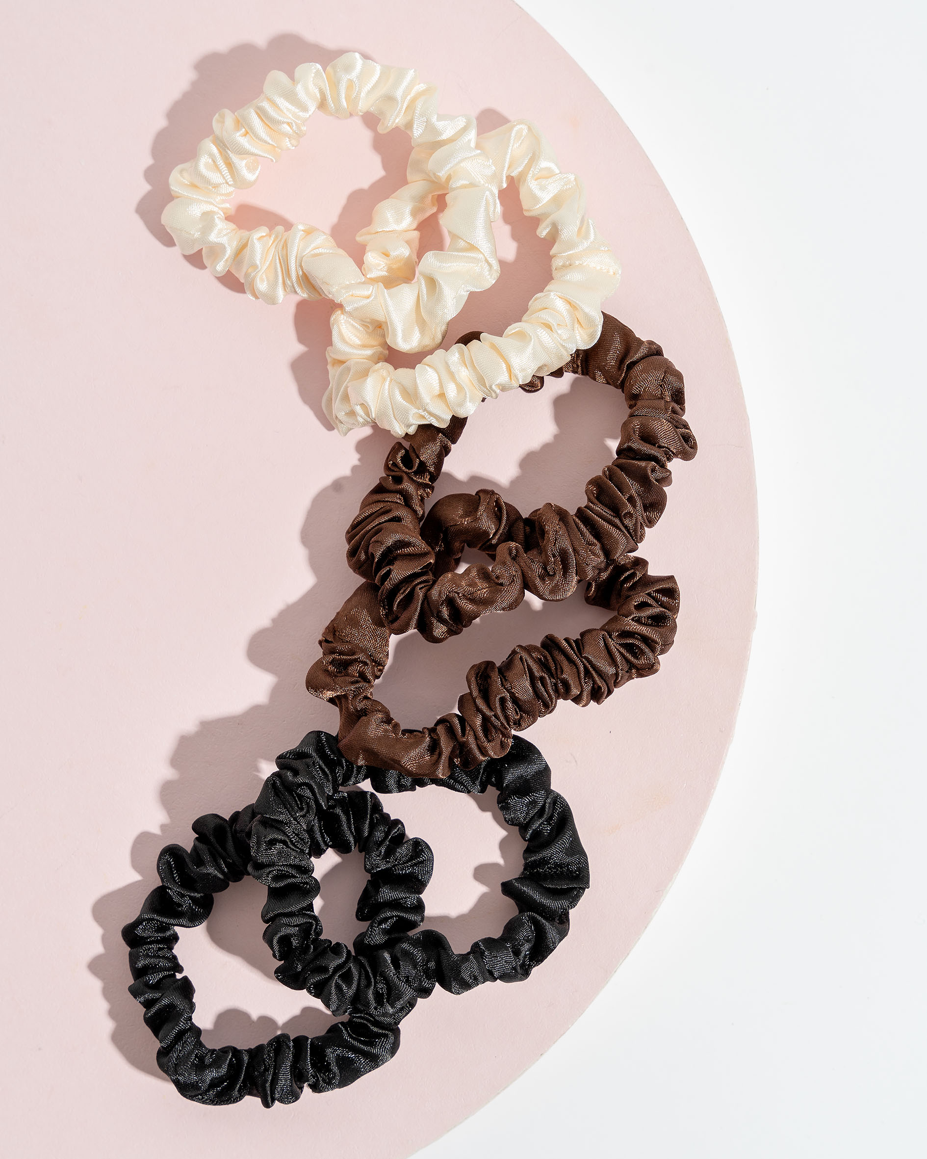 BRUSHWORKS Skinny Satin Scrunchies, Bild 5 von 5