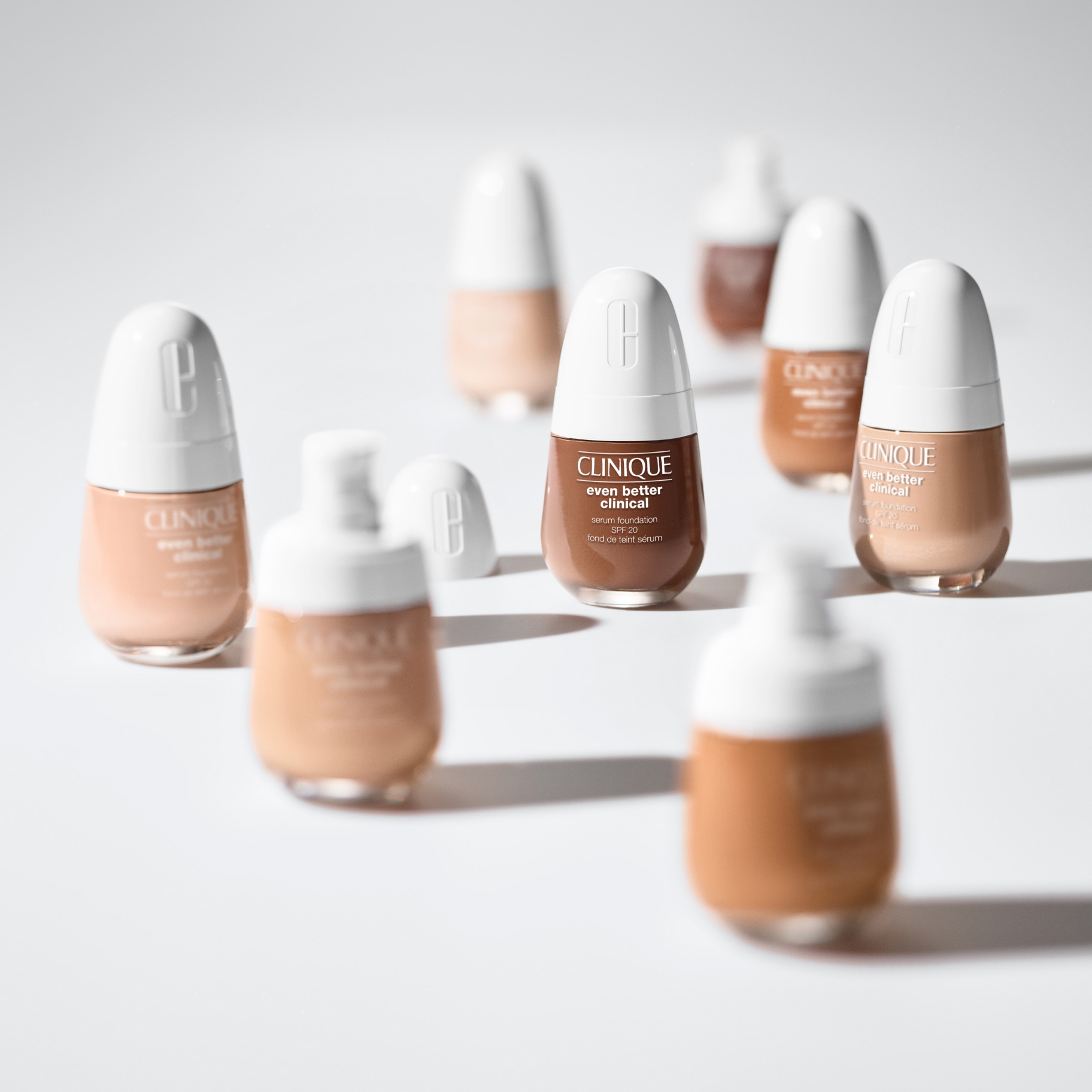 CLINIQUE Even Better Clinical Serum Foundation, image 2 sur 3