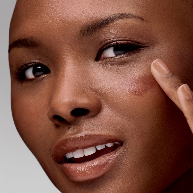 ESTEE LAUDER Futurist Blushmaker, image 4 sur 4