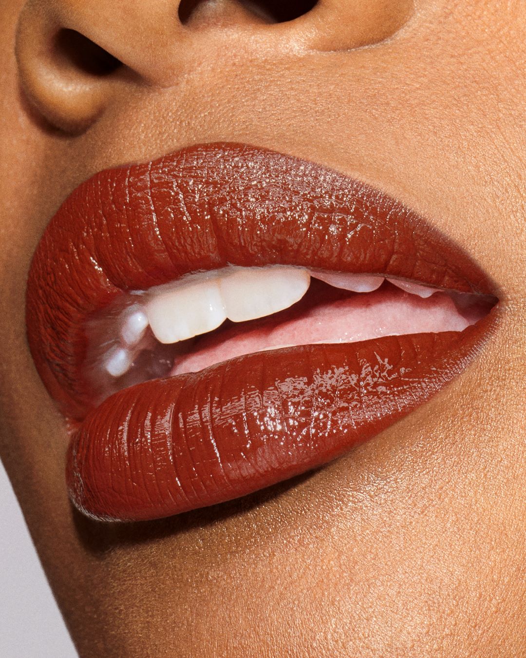 ESTEE LAUDER Pure Color Explicit Slick Shine Lipstick, Bild 2 von 2