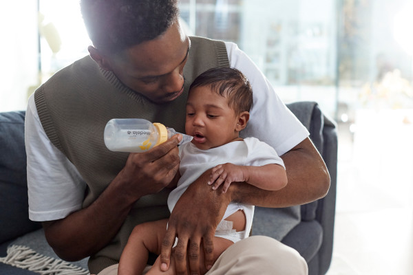 MEDELA SoftCup Spezial-Trinkbecher, Bild 4 von 4